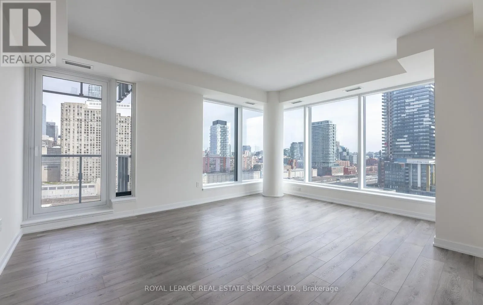 1307 - 28 FREEDLAND STREET