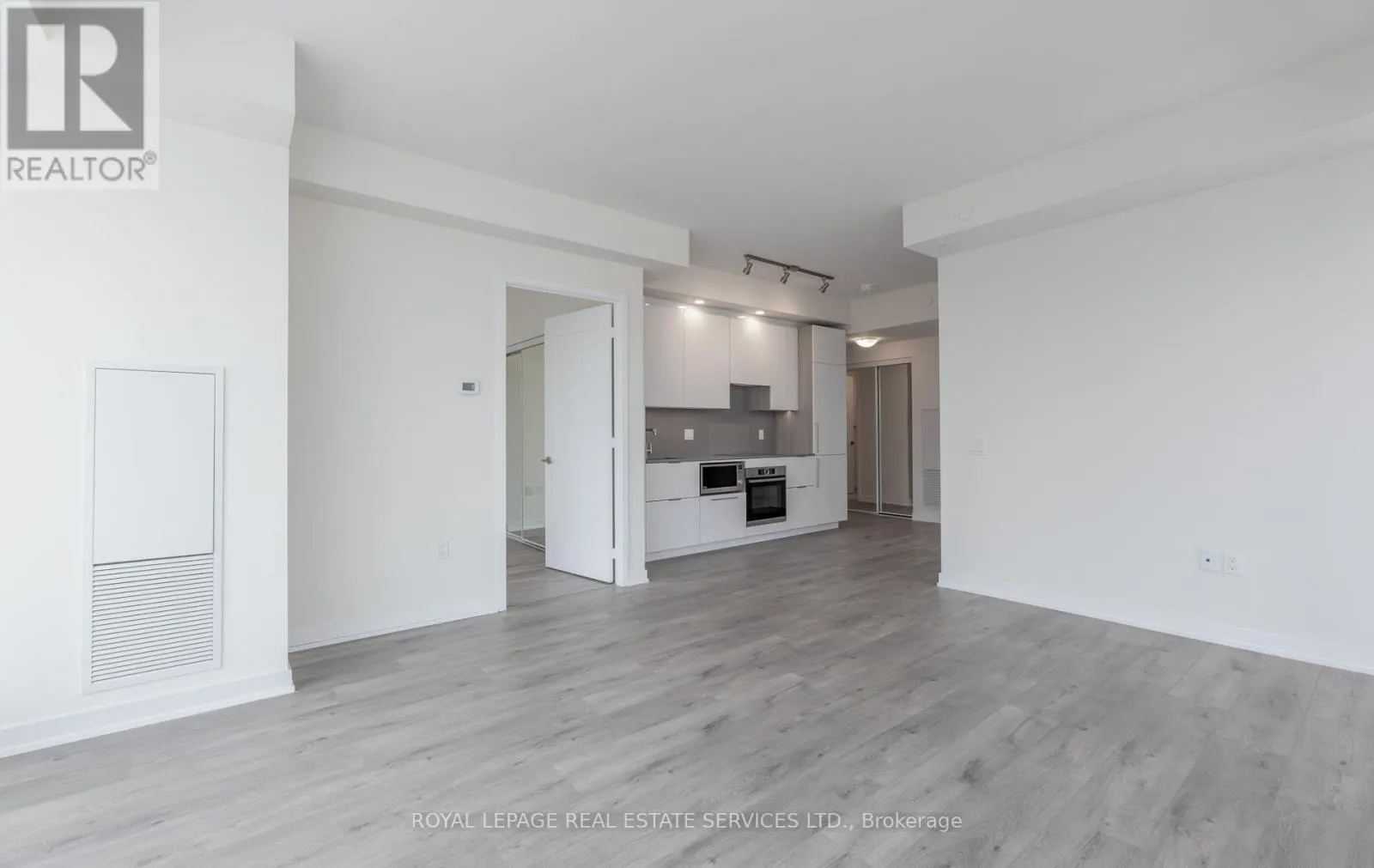 1307 - 28 FREEDLAND STREET