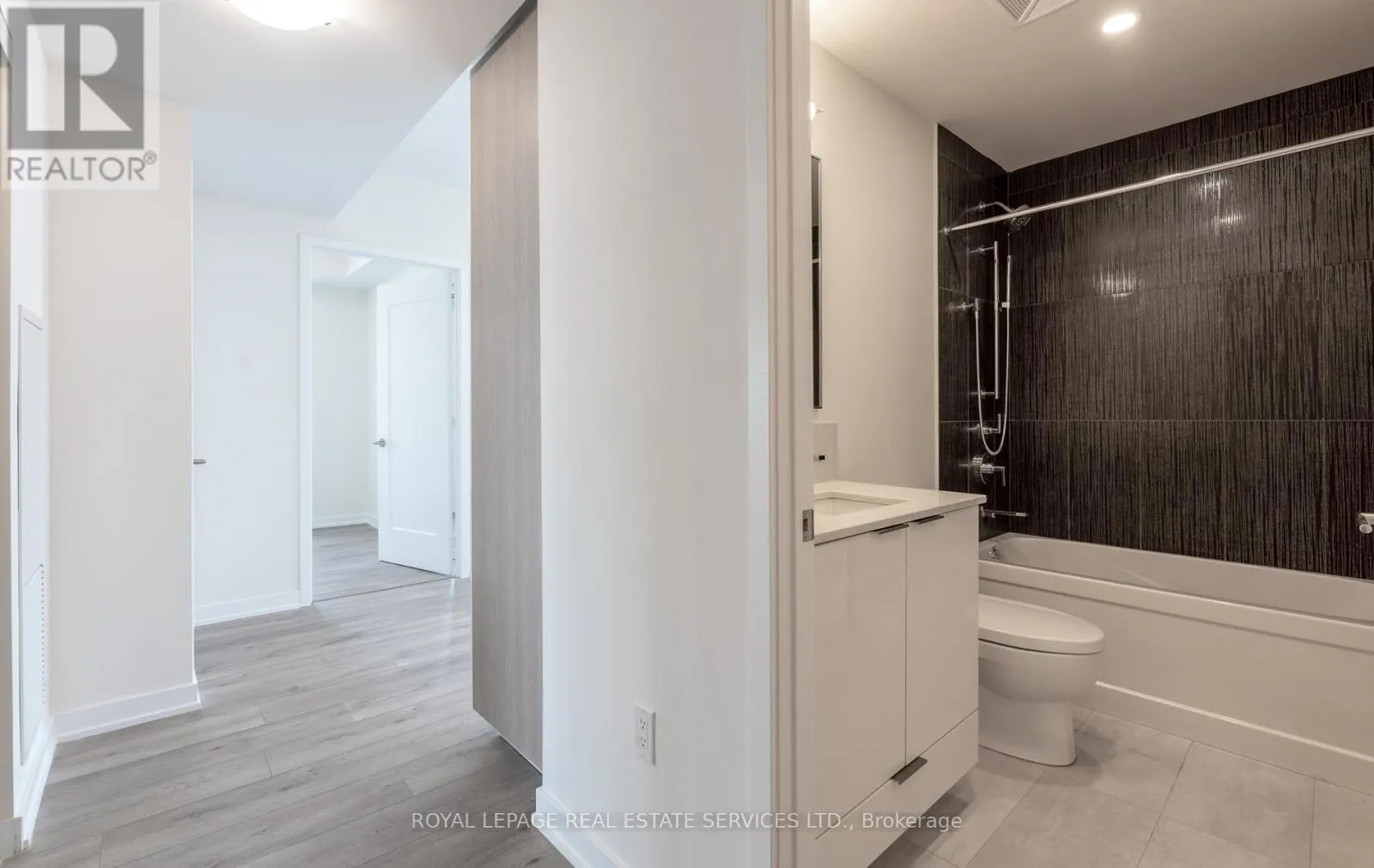 1307 - 28 FREEDLAND STREET