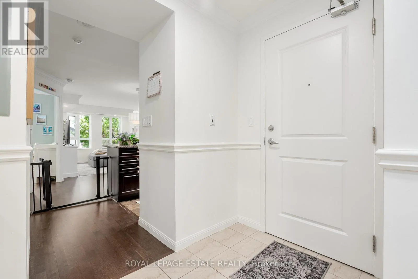 313 - 900 MOUNT PLEASANT ROAD