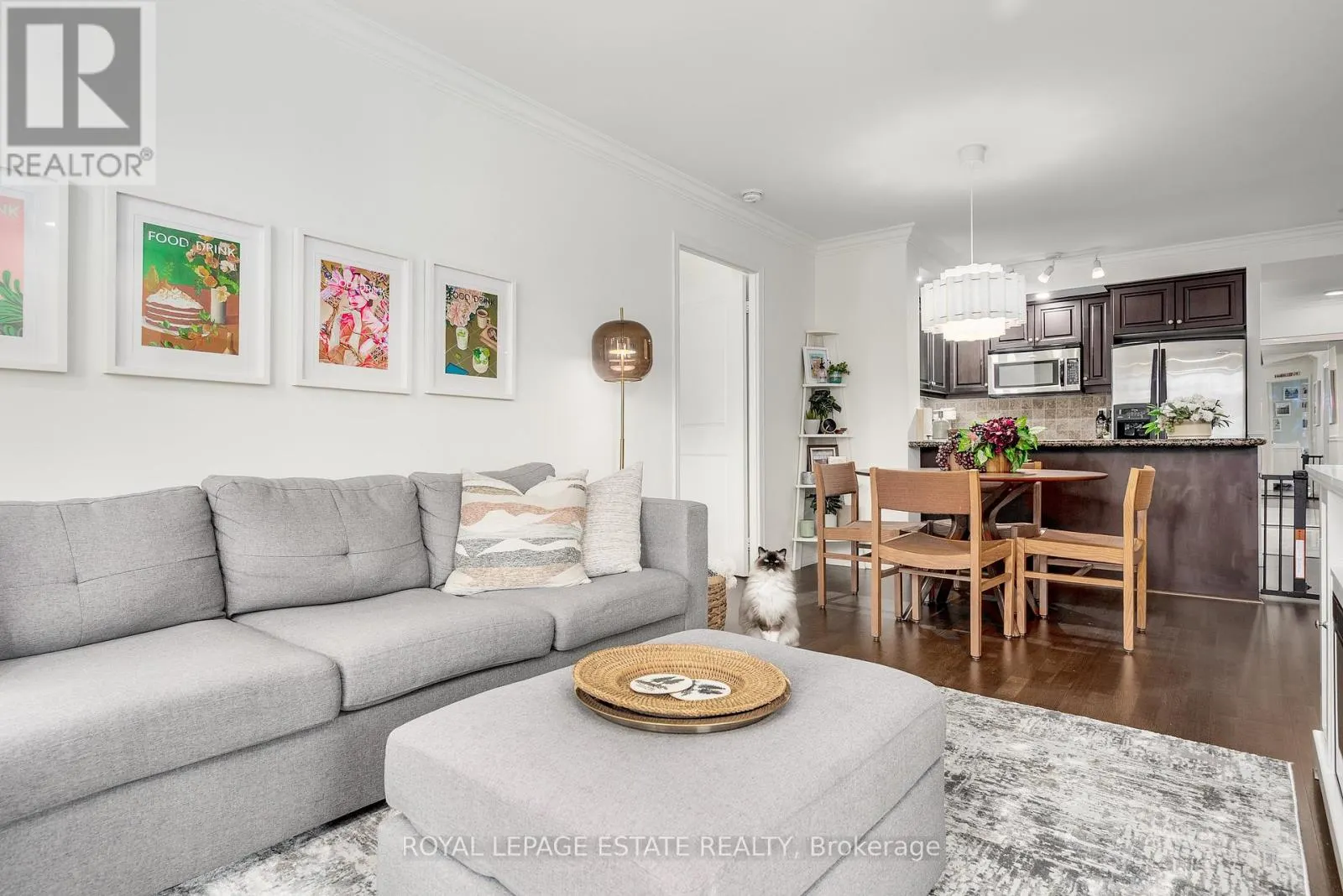 313 - 900 MOUNT PLEASANT ROAD