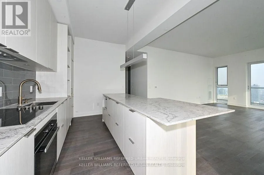 4001 - 15 LOWER JARVIS STREET