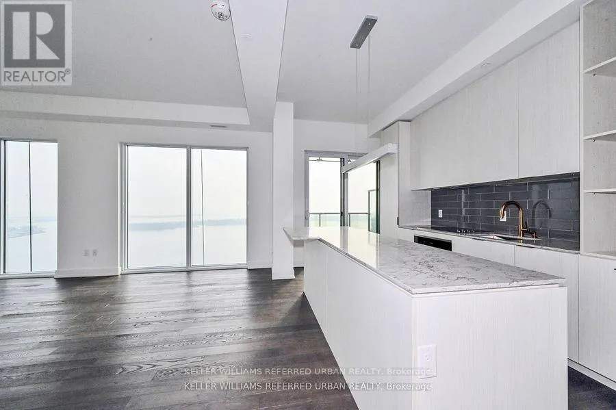 4001 - 15 LOWER JARVIS STREET