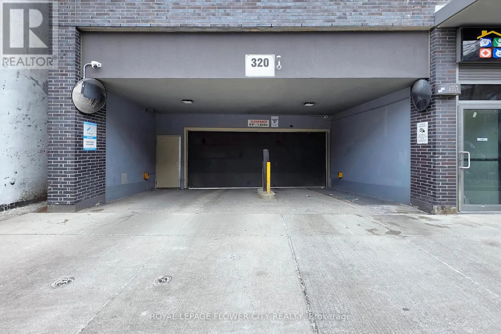 104 - 320 RICHMOND STREET E