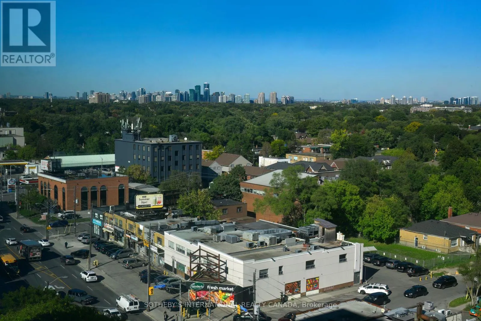 1205 - 3000 BATHURST STREET E