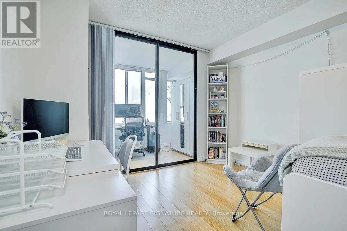 1209 - 45 CARLTON STREET