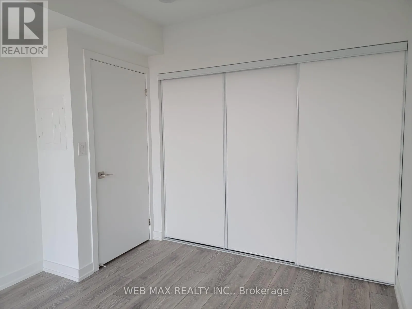 605 - 159 WELLESLEY STREET E