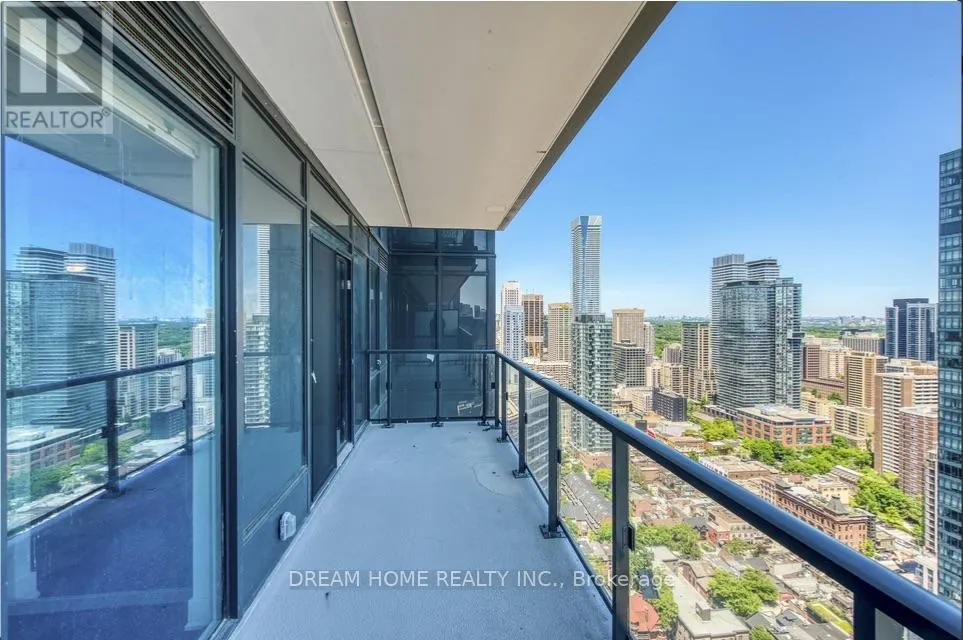 3809 -ROOM - 955 BAY STREET