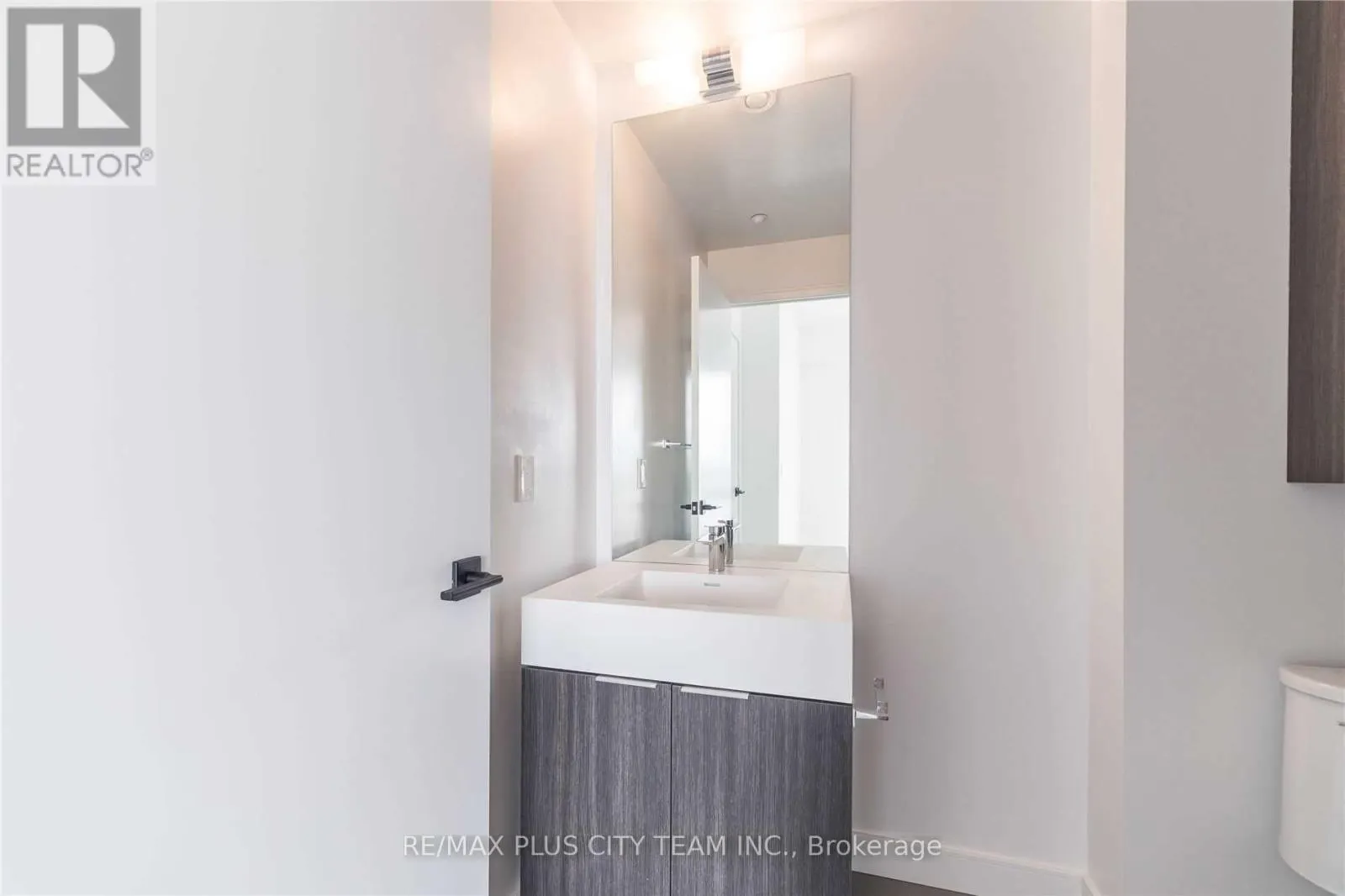 405 - 60 TANNERY ROAD