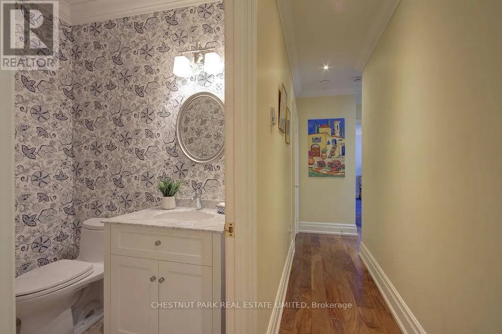 PH 10 - 3900 YONGE STREET