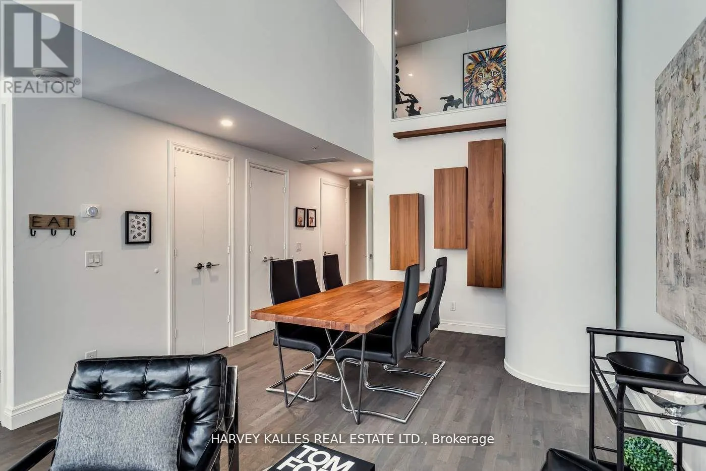801 - 101 CHARLES STREET E