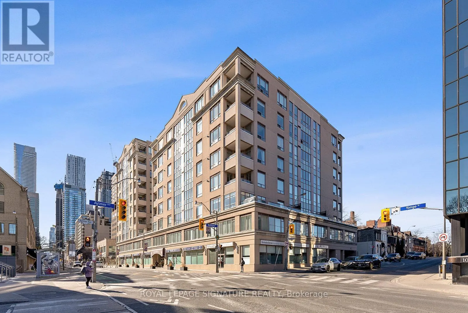 710 - 980 YONGE STREET