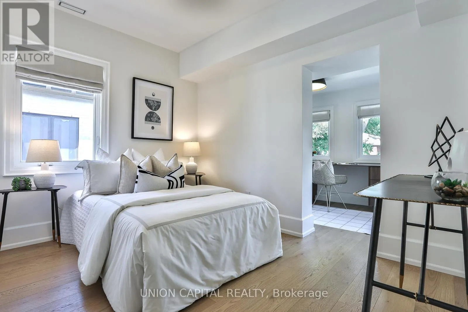 16 LYTTON BOULEVARD
