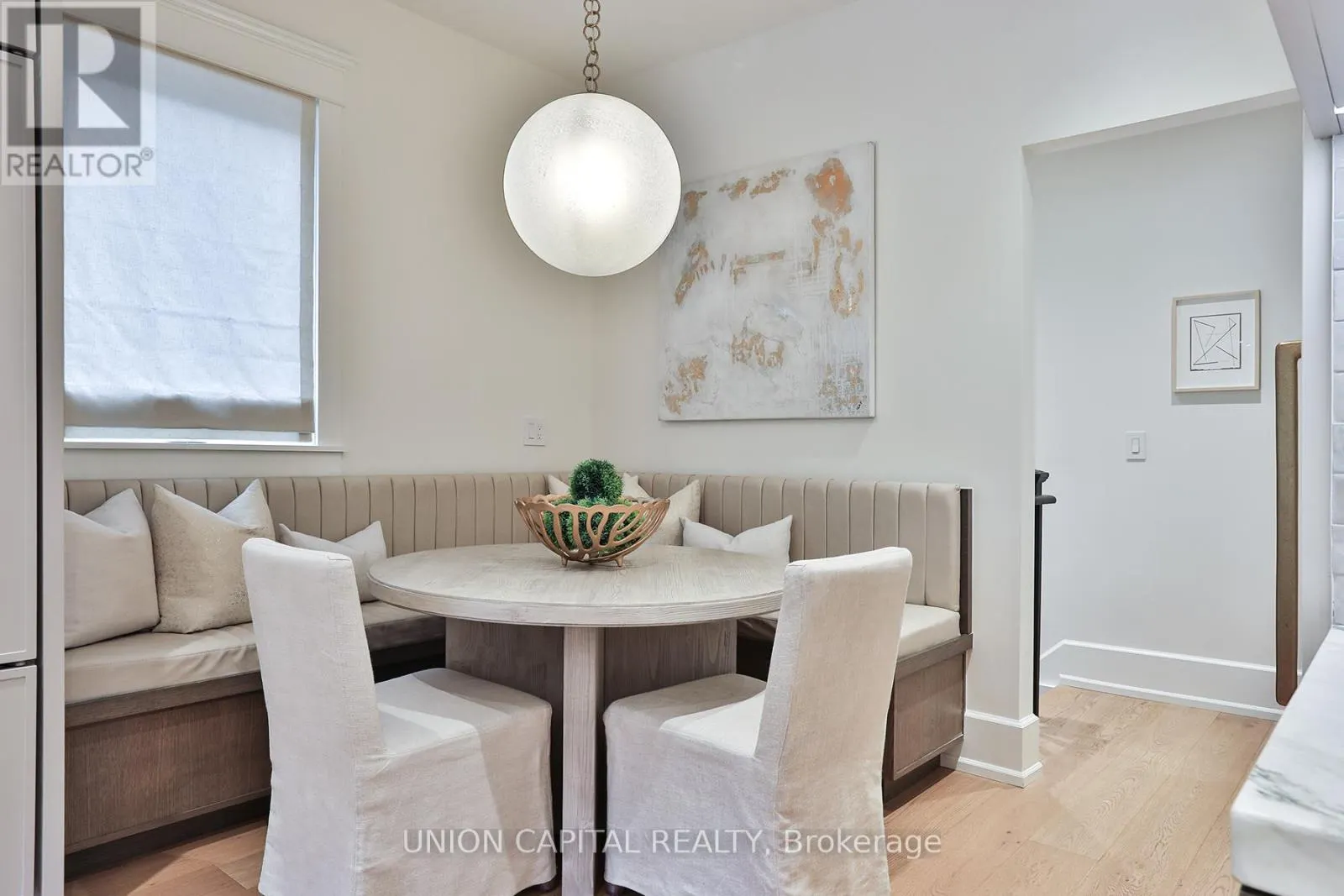 16 LYTTON BOULEVARD