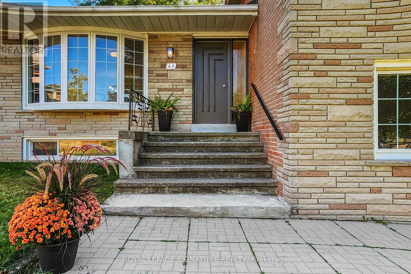 45 CARONPORT CRESCENT