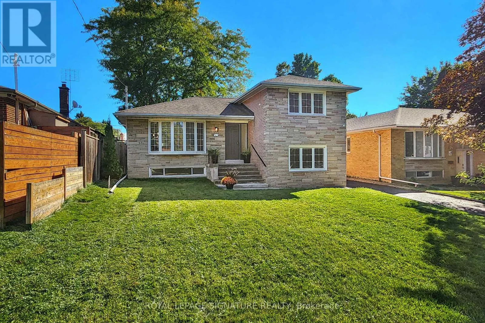 45 CARONPORT CRESCENT