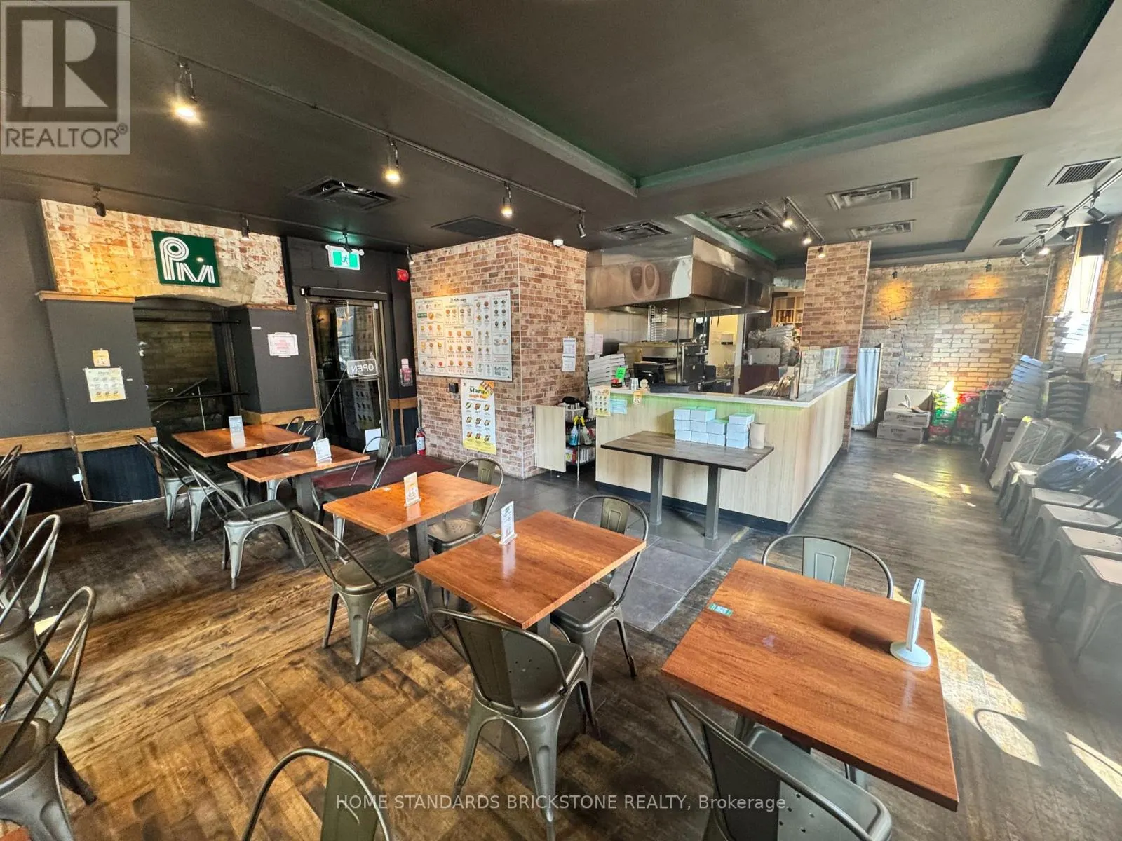 100 - 66 GERRARD STREET E
