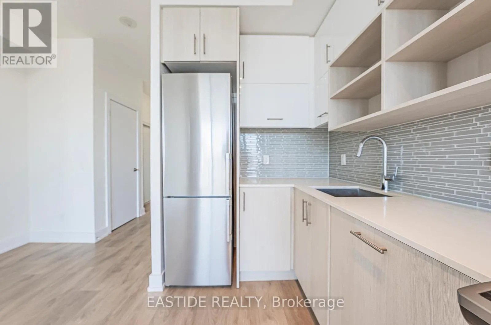 1201 - 150 FAIRVIEW MALL DRIVE