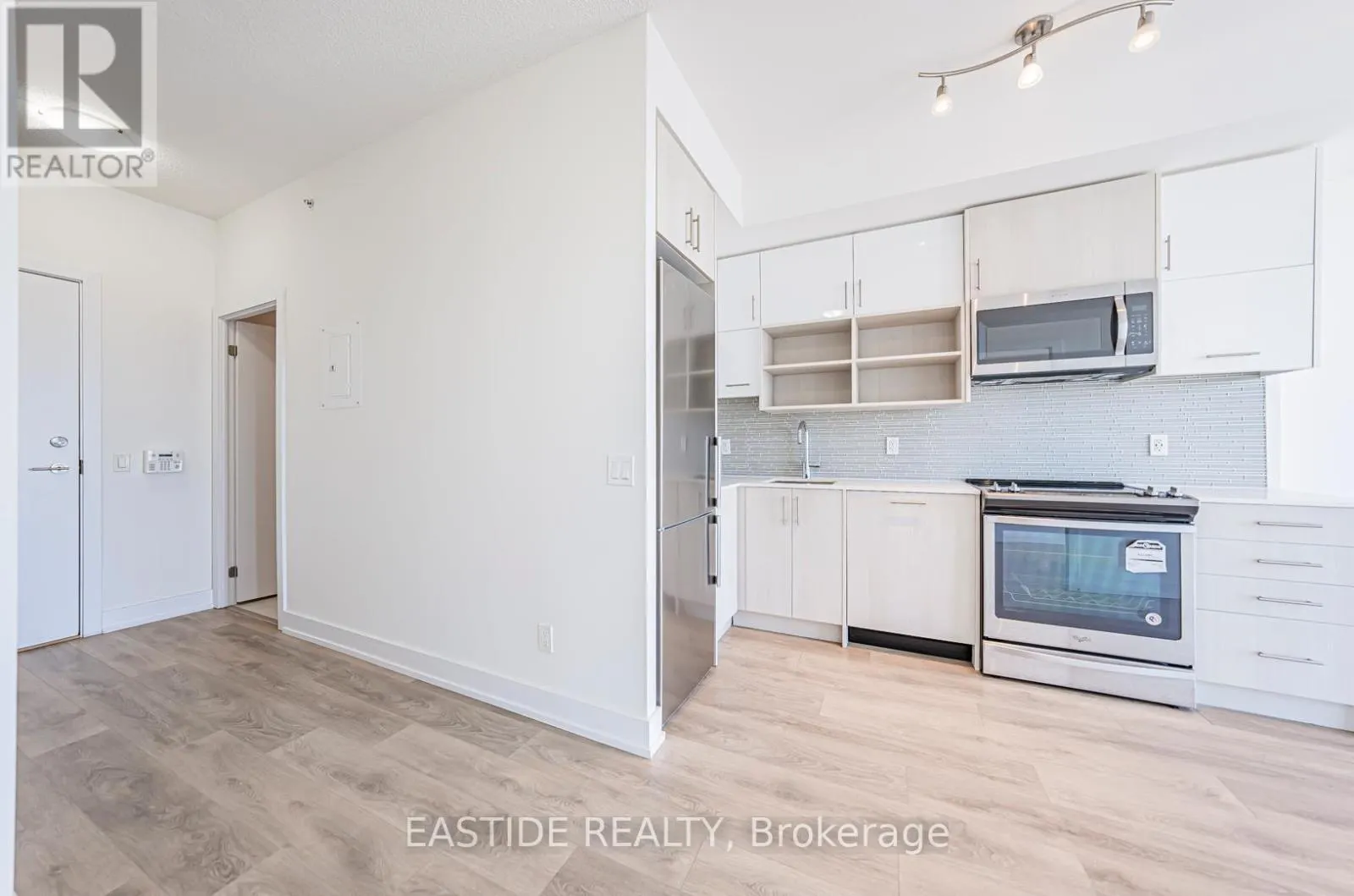 1201 - 150 FAIRVIEW MALL DRIVE