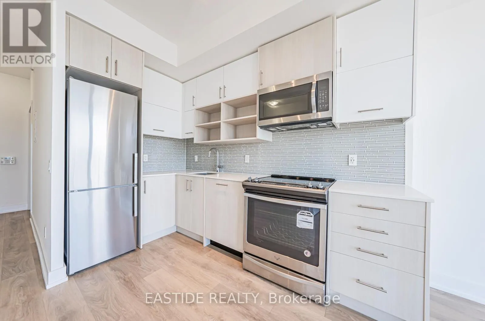 1201 - 150 FAIRVIEW MALL DRIVE