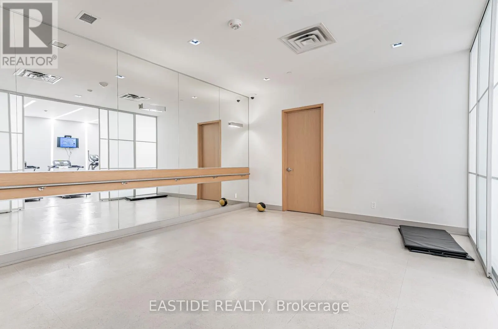 1201 - 150 FAIRVIEW MALL DRIVE