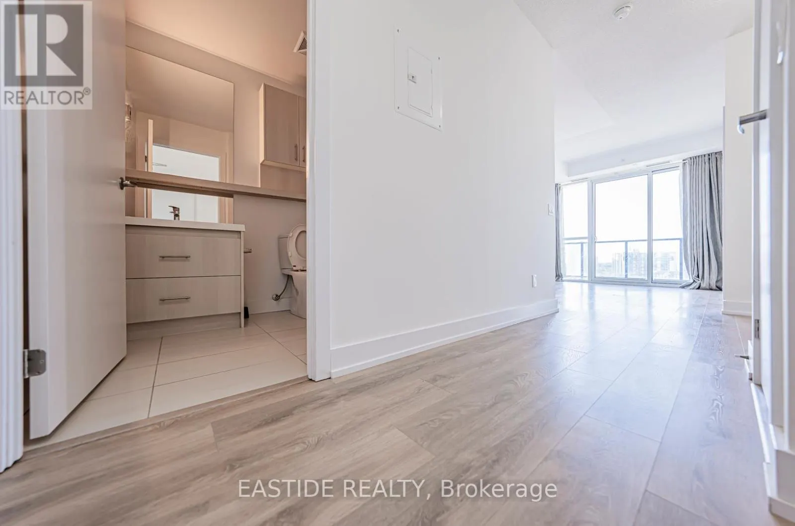 1201 - 150 FAIRVIEW MALL DRIVE