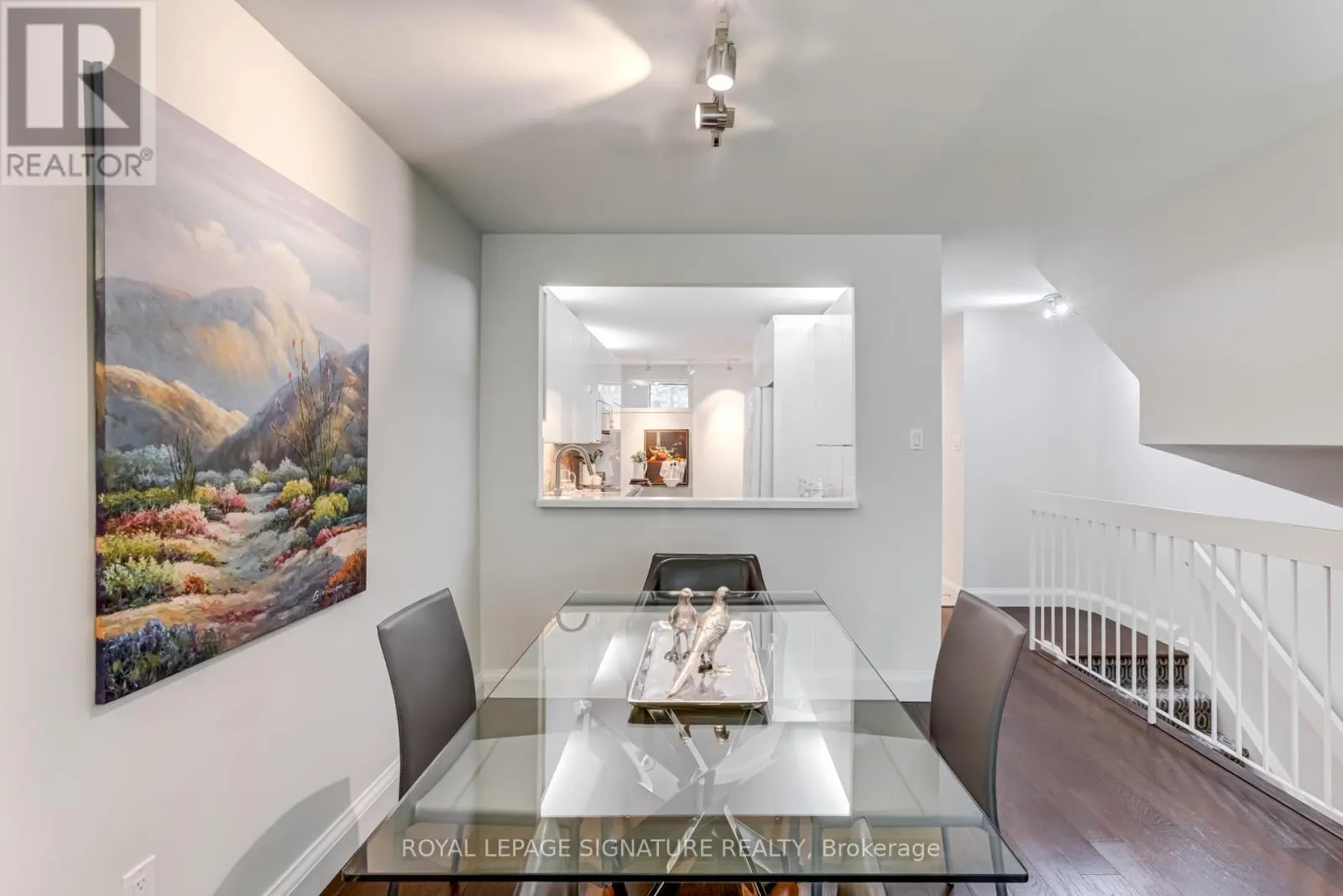 B2 - 142 PEARS AVENUE