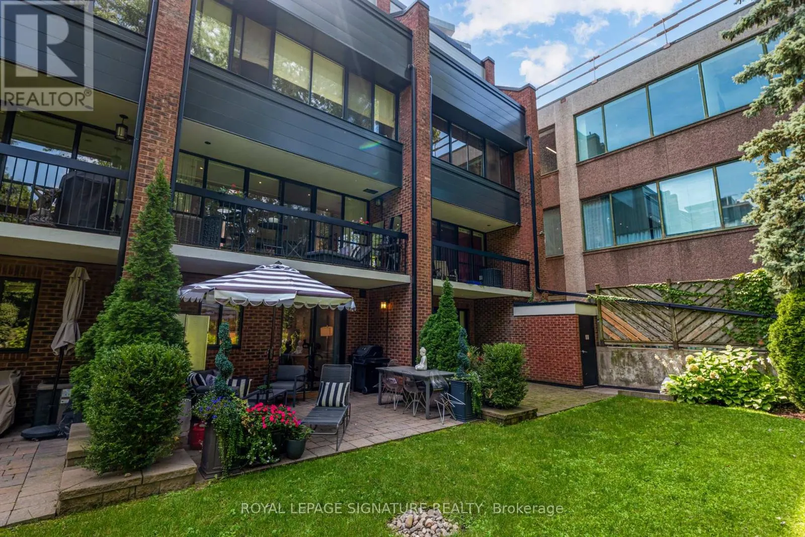 B2 - 142 PEARS AVENUE