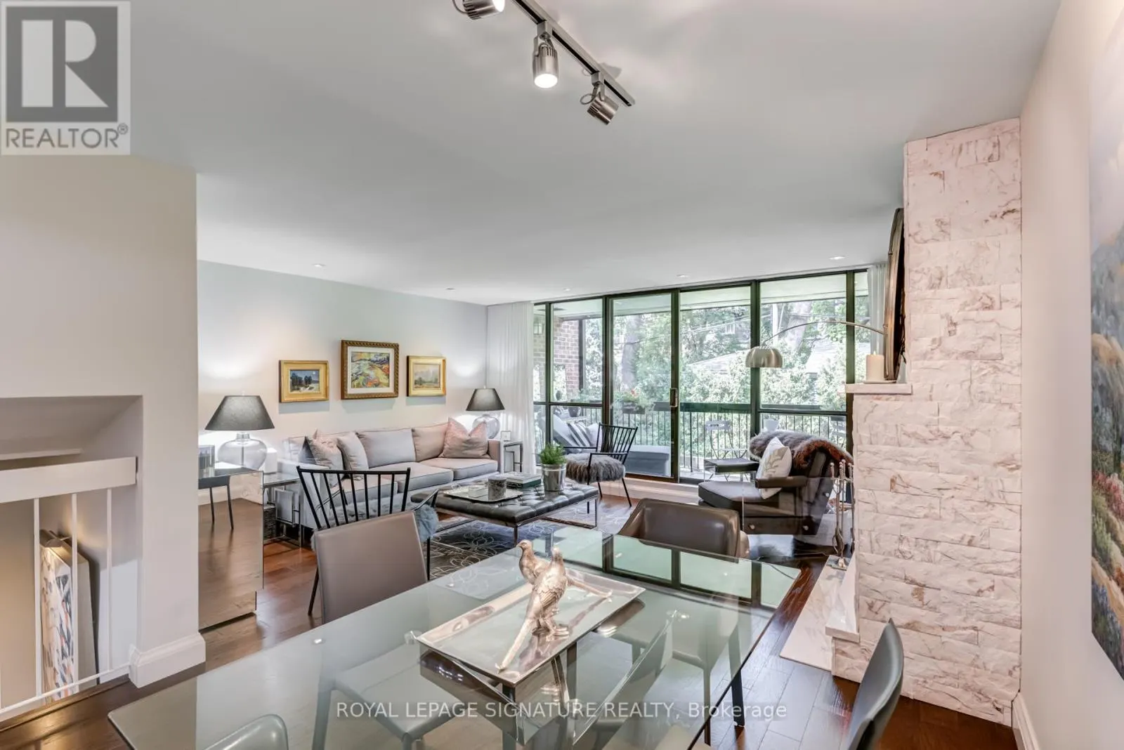 B2 - 142 PEARS AVENUE