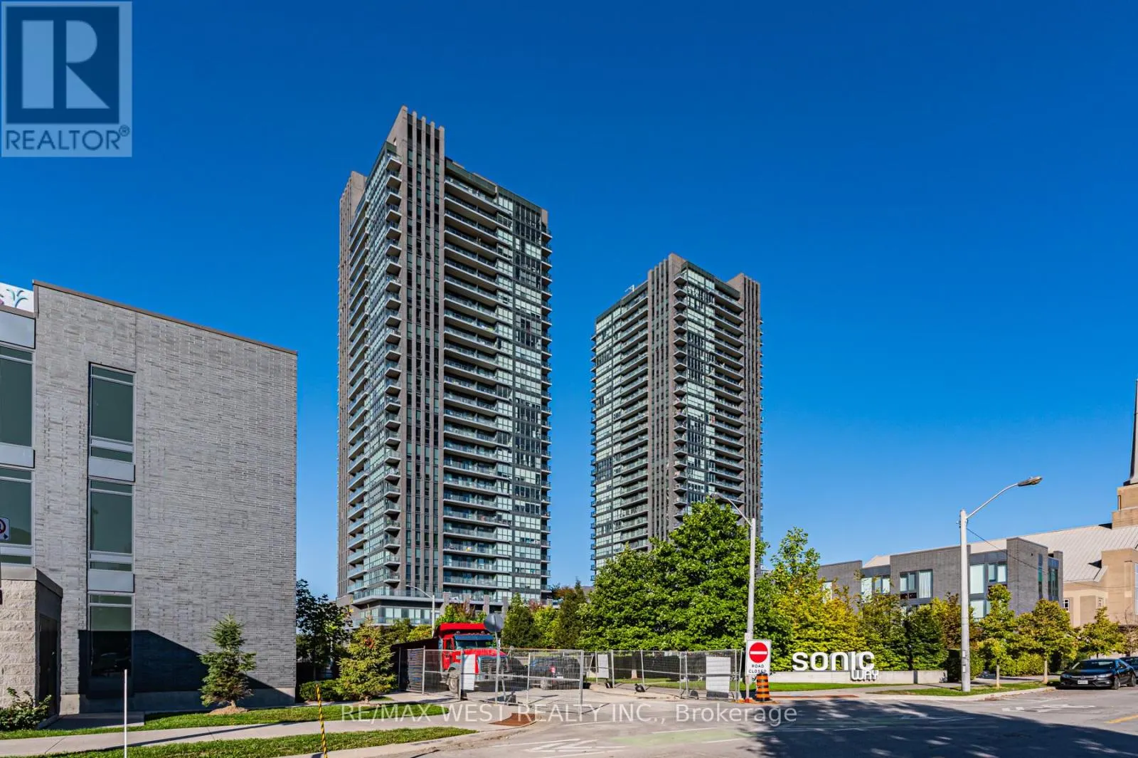 1405 - 6 SONIC WAY