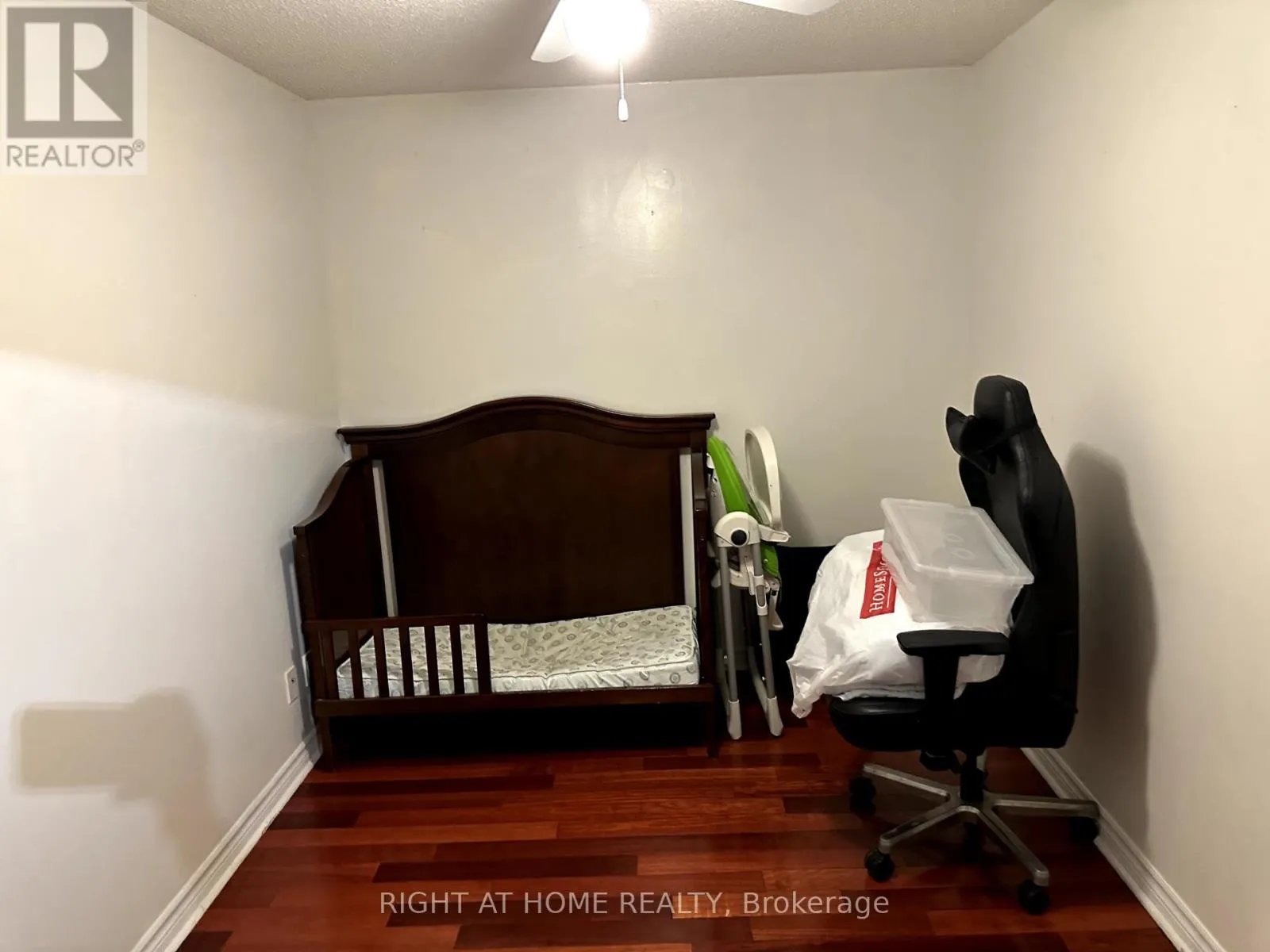 PH15 - 633 BAY STREET