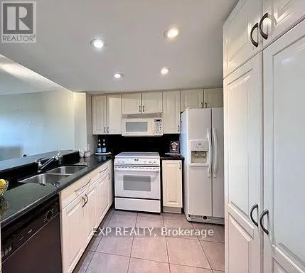 705 - 725 KING STREET W