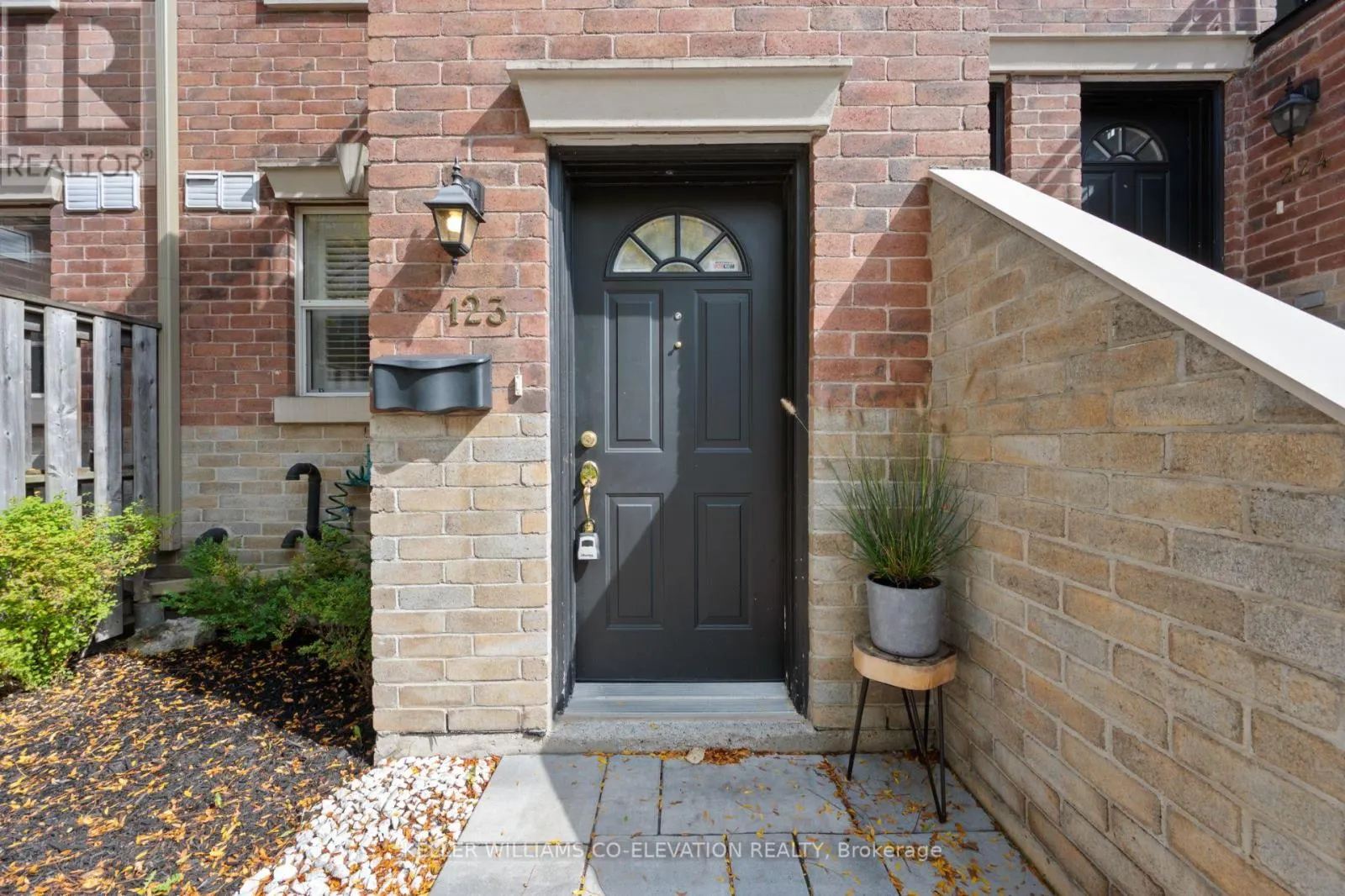 123 - 51 HALTON STREET