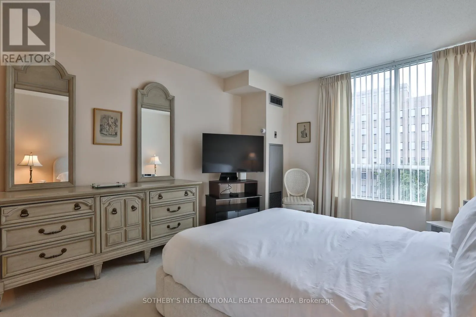 723 - 95 PRINCE ARTHUR DRIVE
