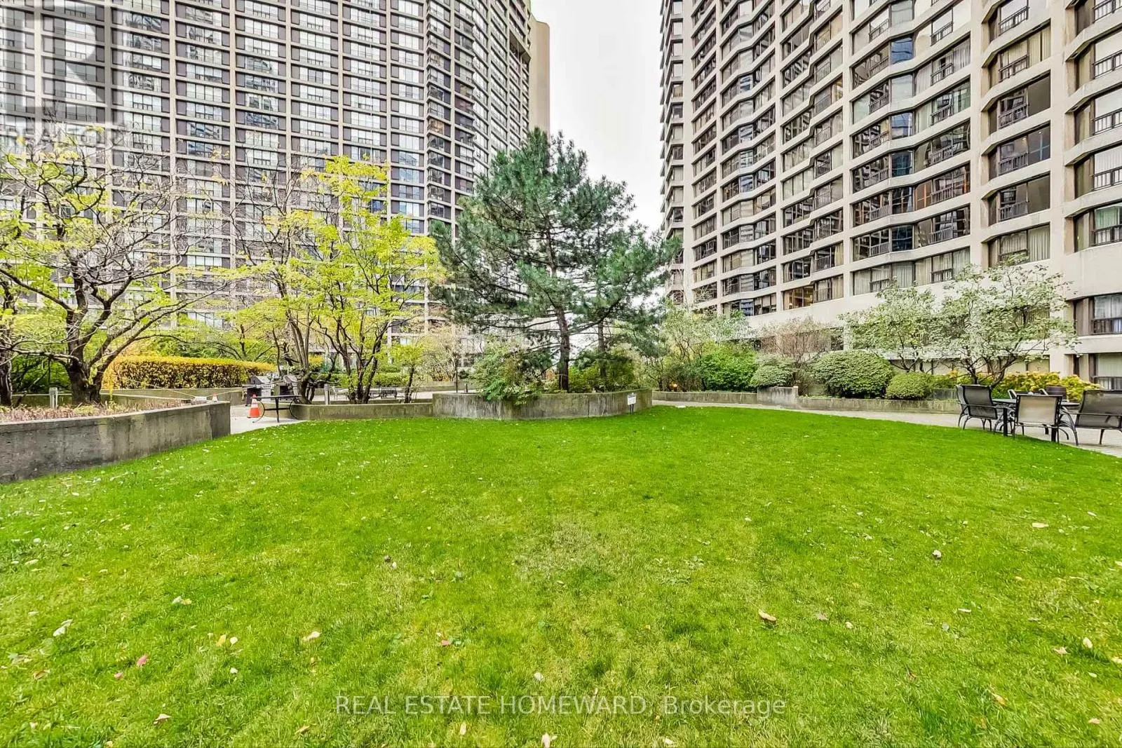 3612 - 55 HARBOUR SQUARE