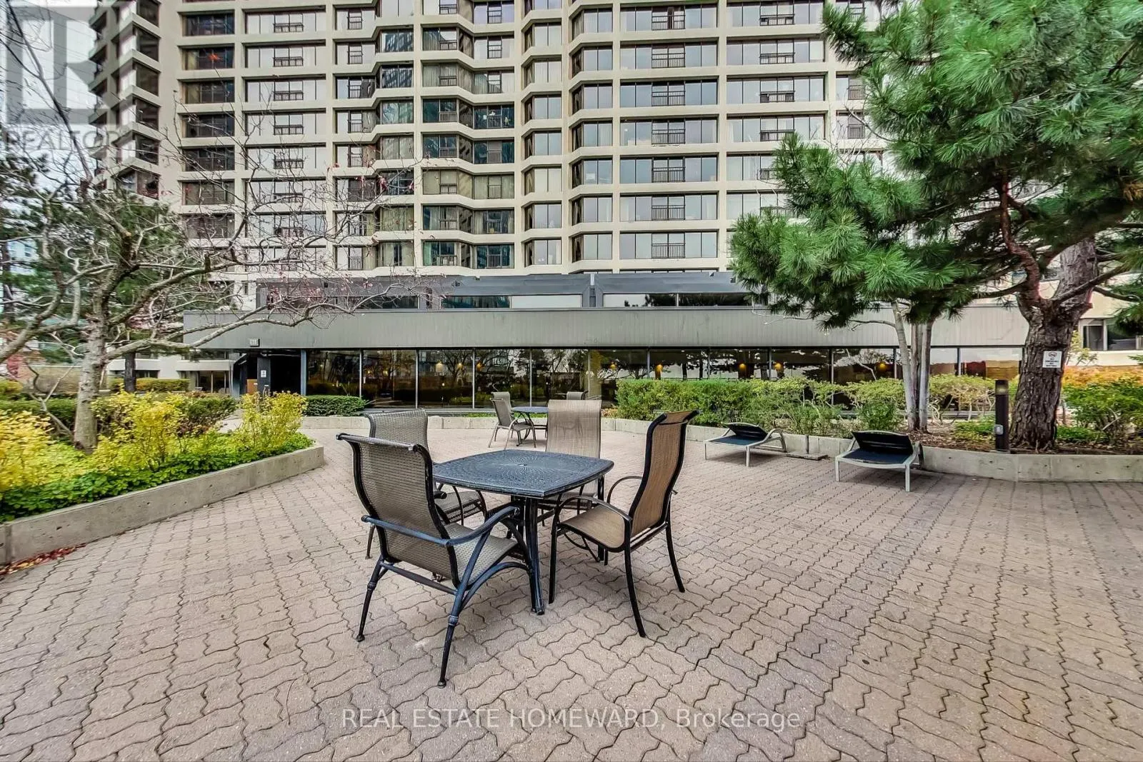 3612 - 55 HARBOUR SQUARE