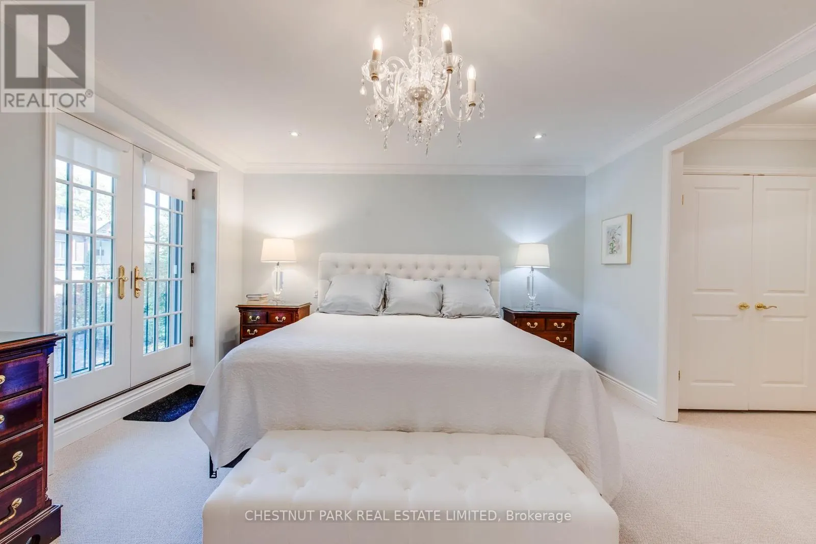 4 - 94 CRESCENT ROAD