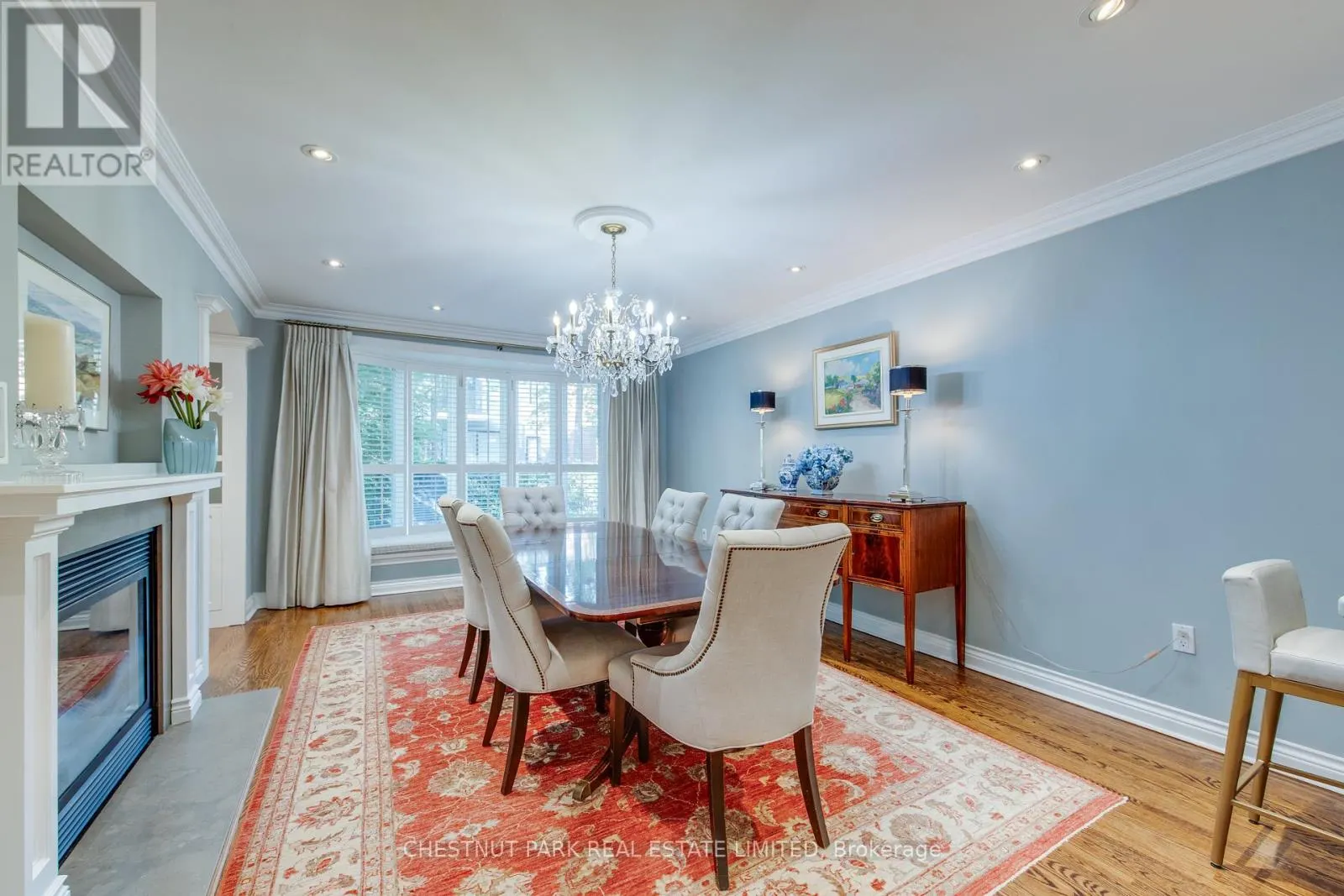 4 - 94 CRESCENT ROAD