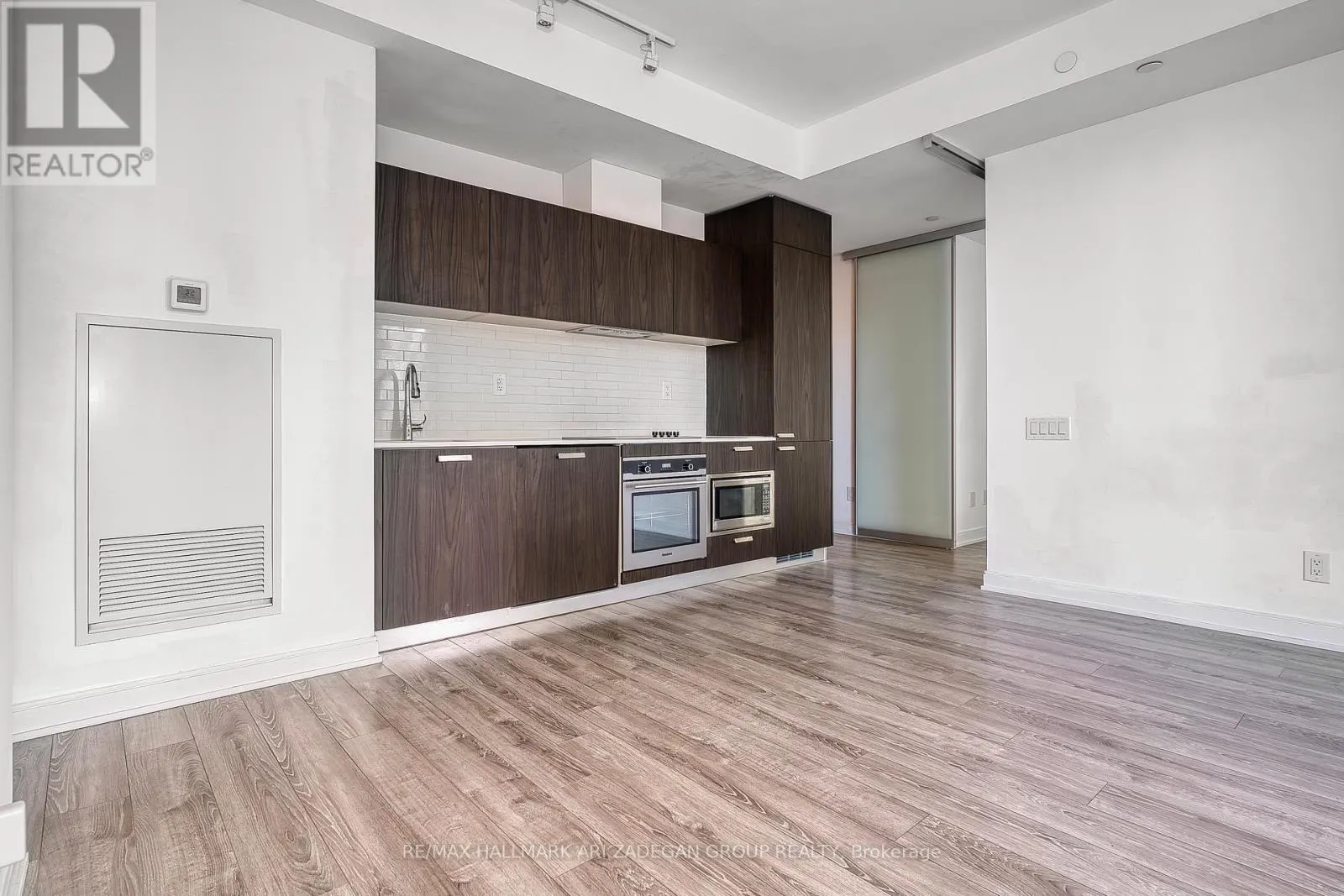 1415 - 50 CHARLES STREET E
