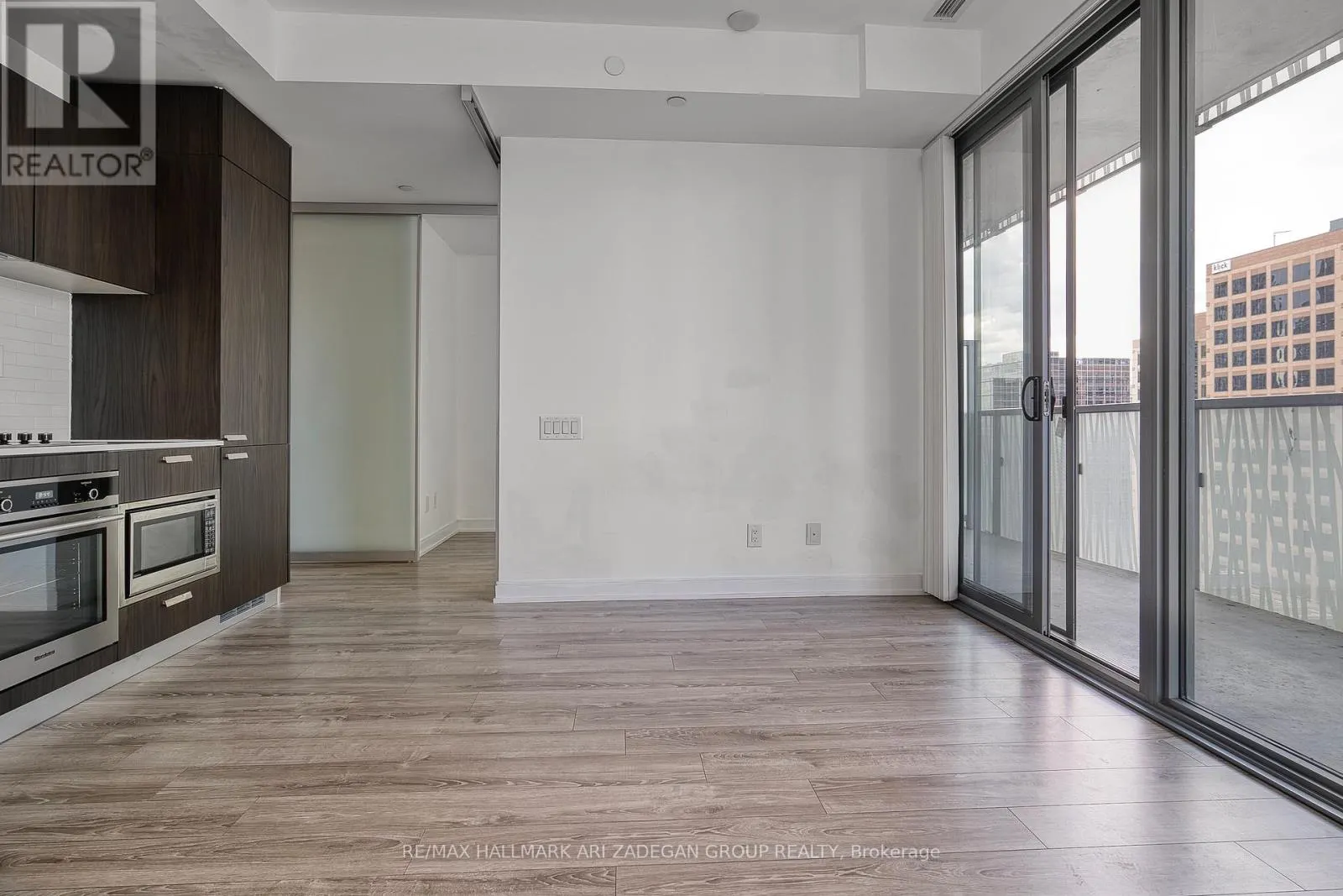 1415 - 50 CHARLES STREET E