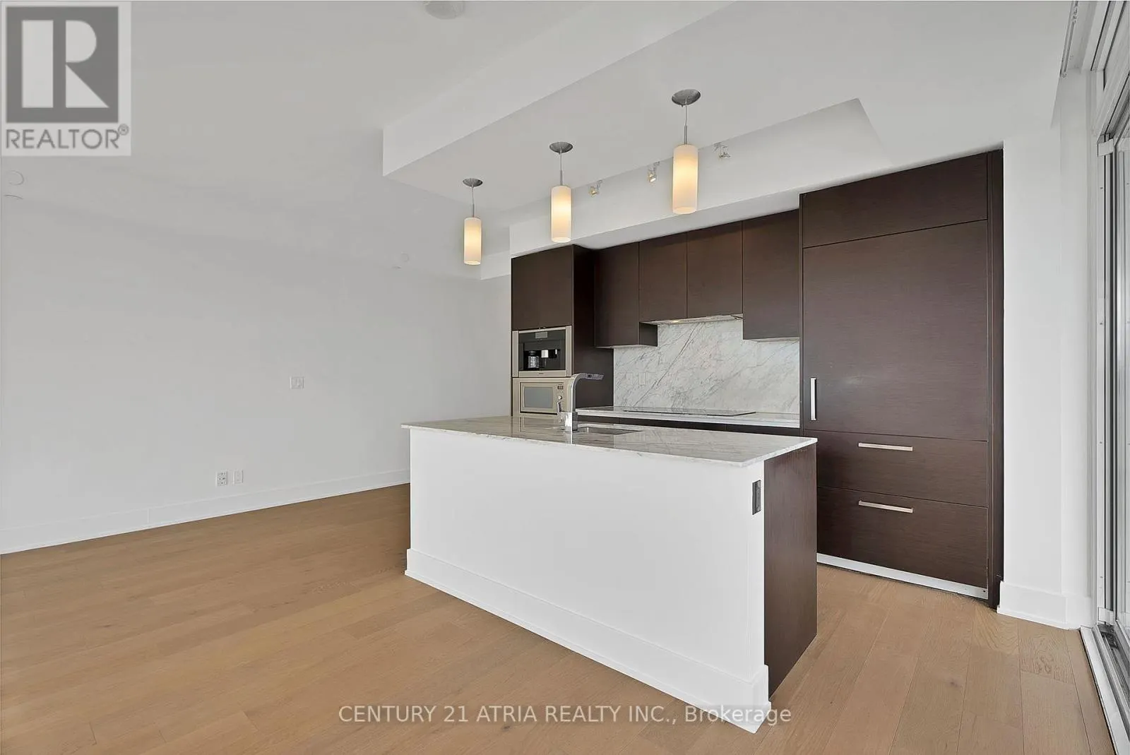 3002 - 200 BLOOR STREET W