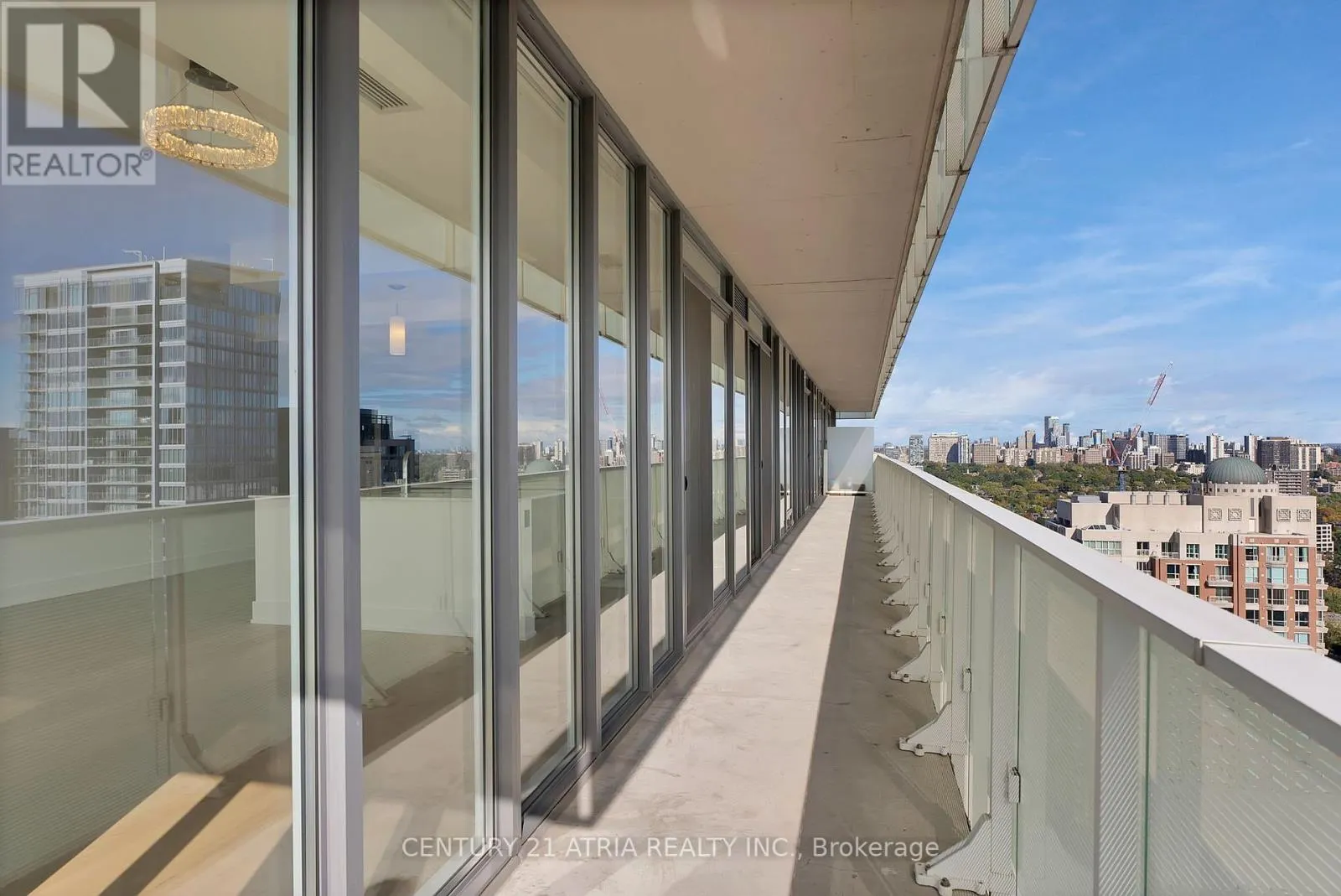 3002 - 200 BLOOR STREET W