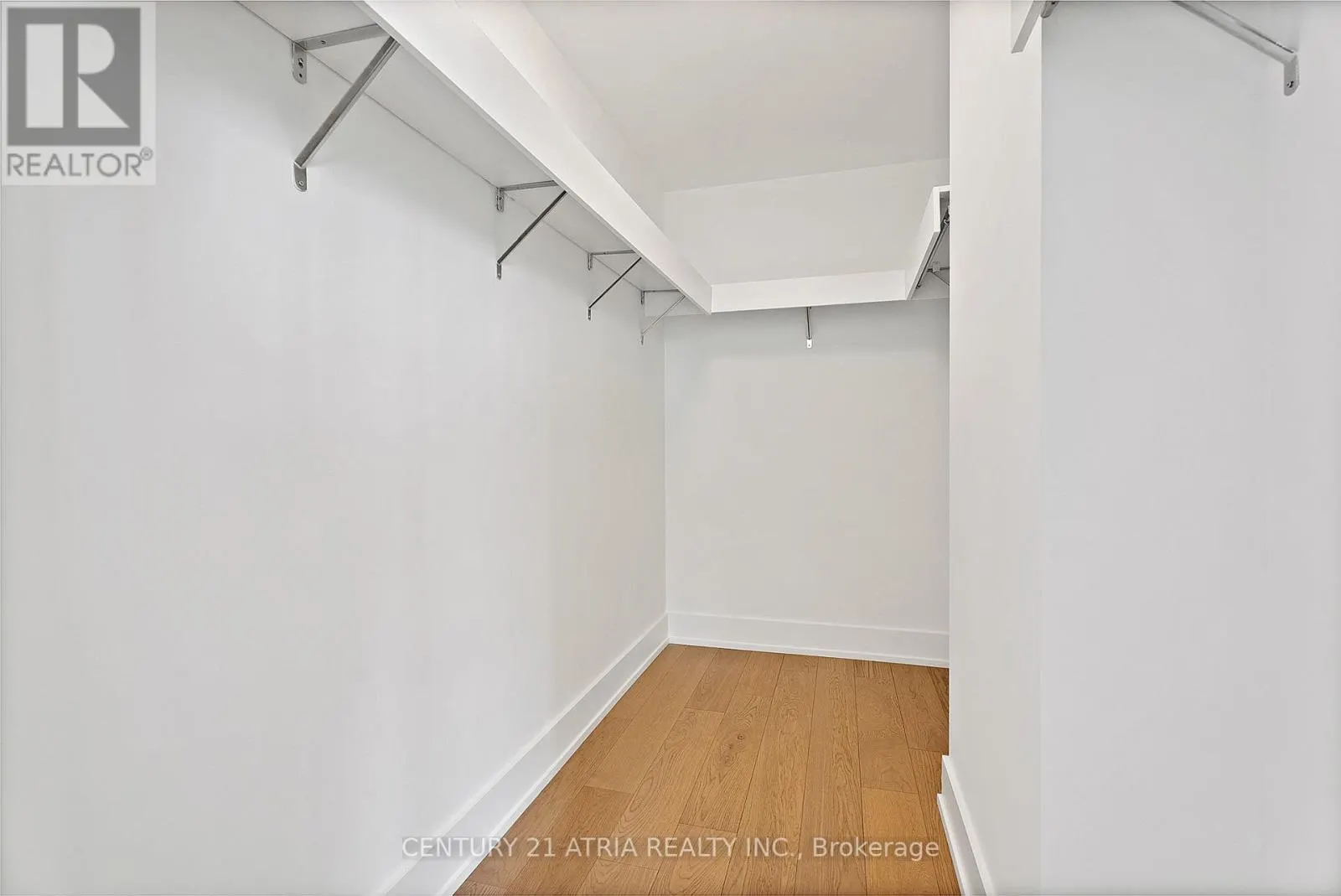 3002 - 200 BLOOR STREET W
