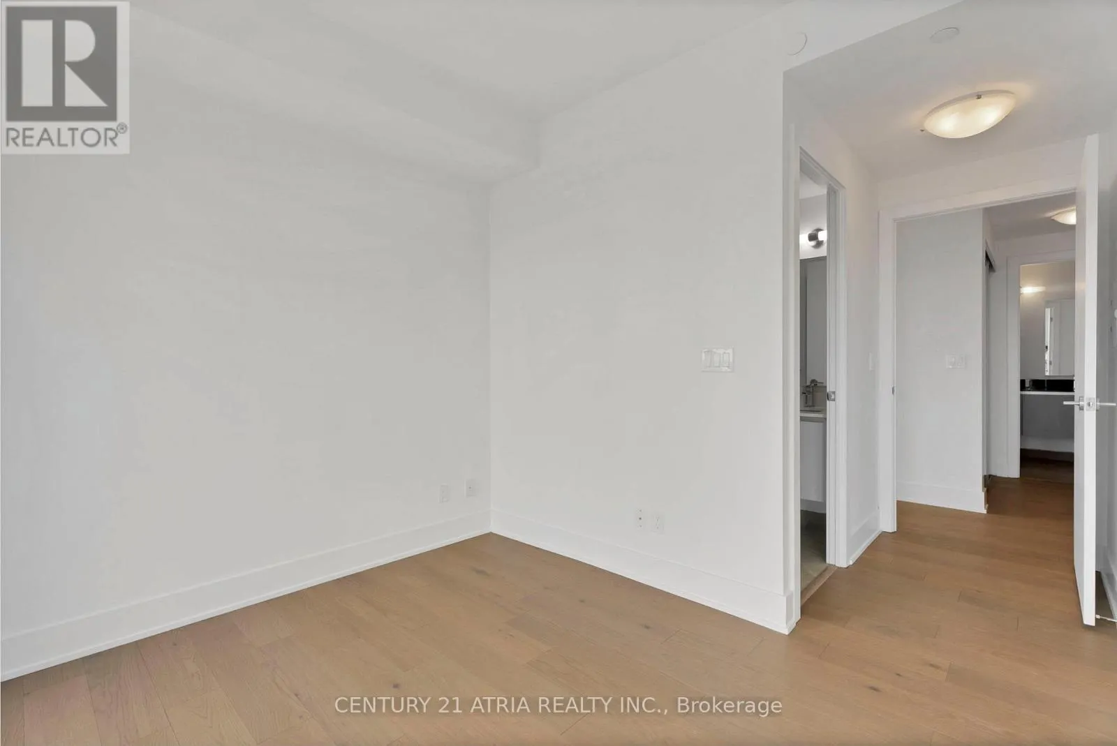 3002 - 200 BLOOR STREET W