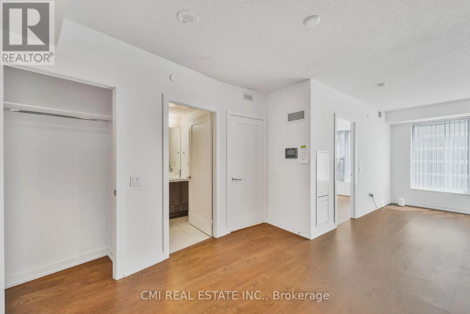 1109 - 10 YORK STREET