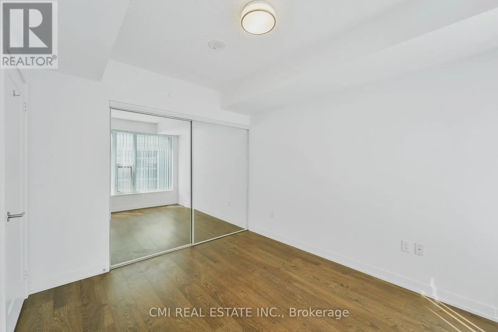 1109 - 10 YORK STREET