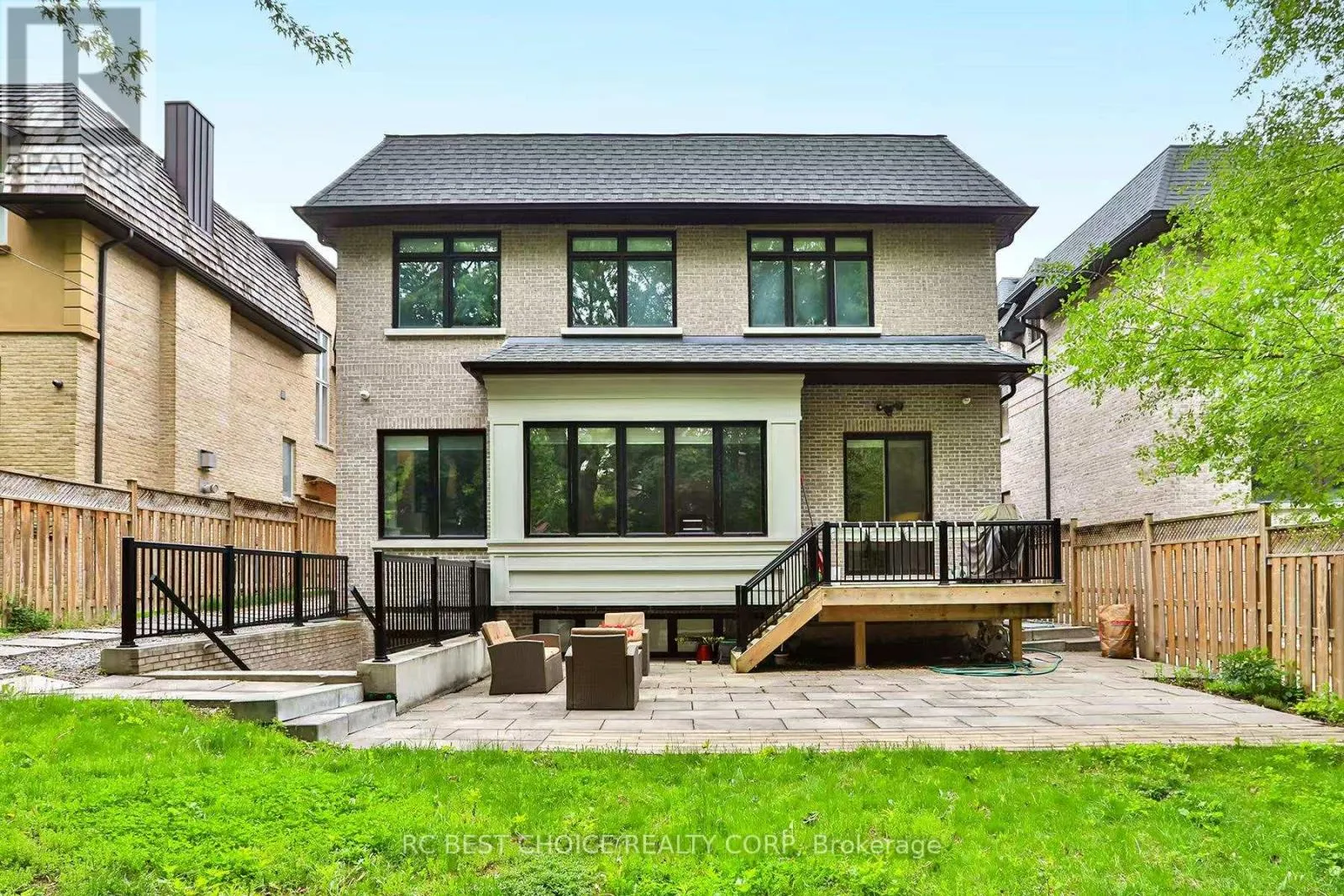 86 PRINCESS AVENUE