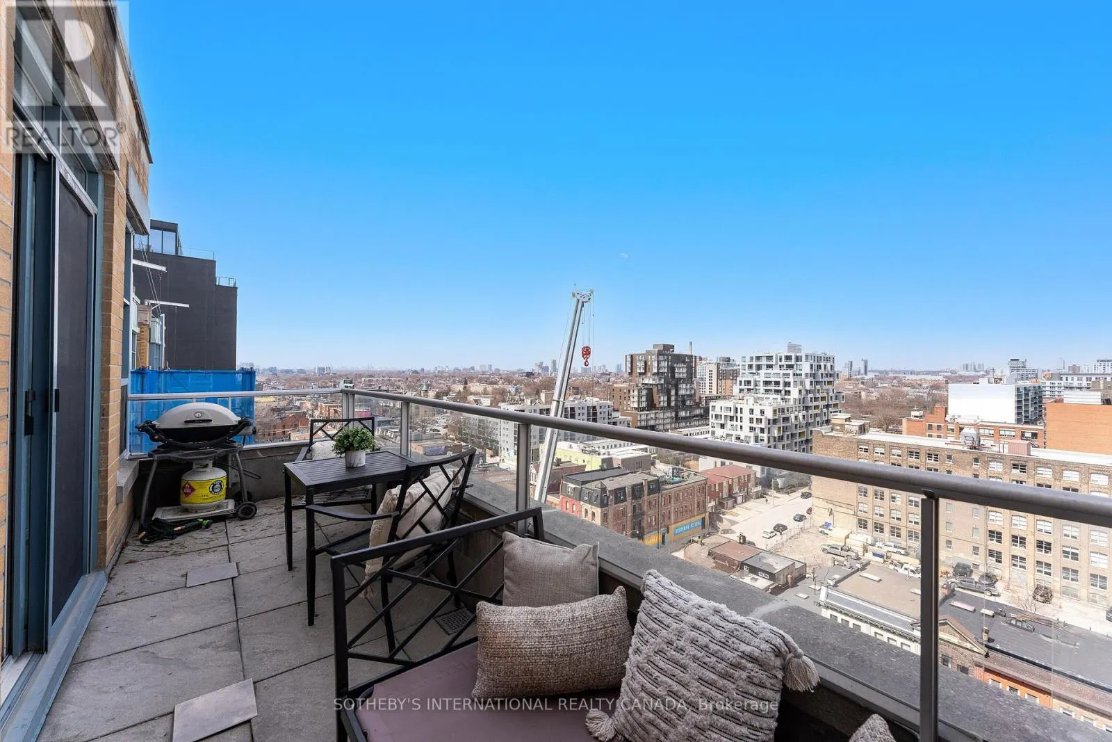 1406 - 438 RICHMOND STREET W