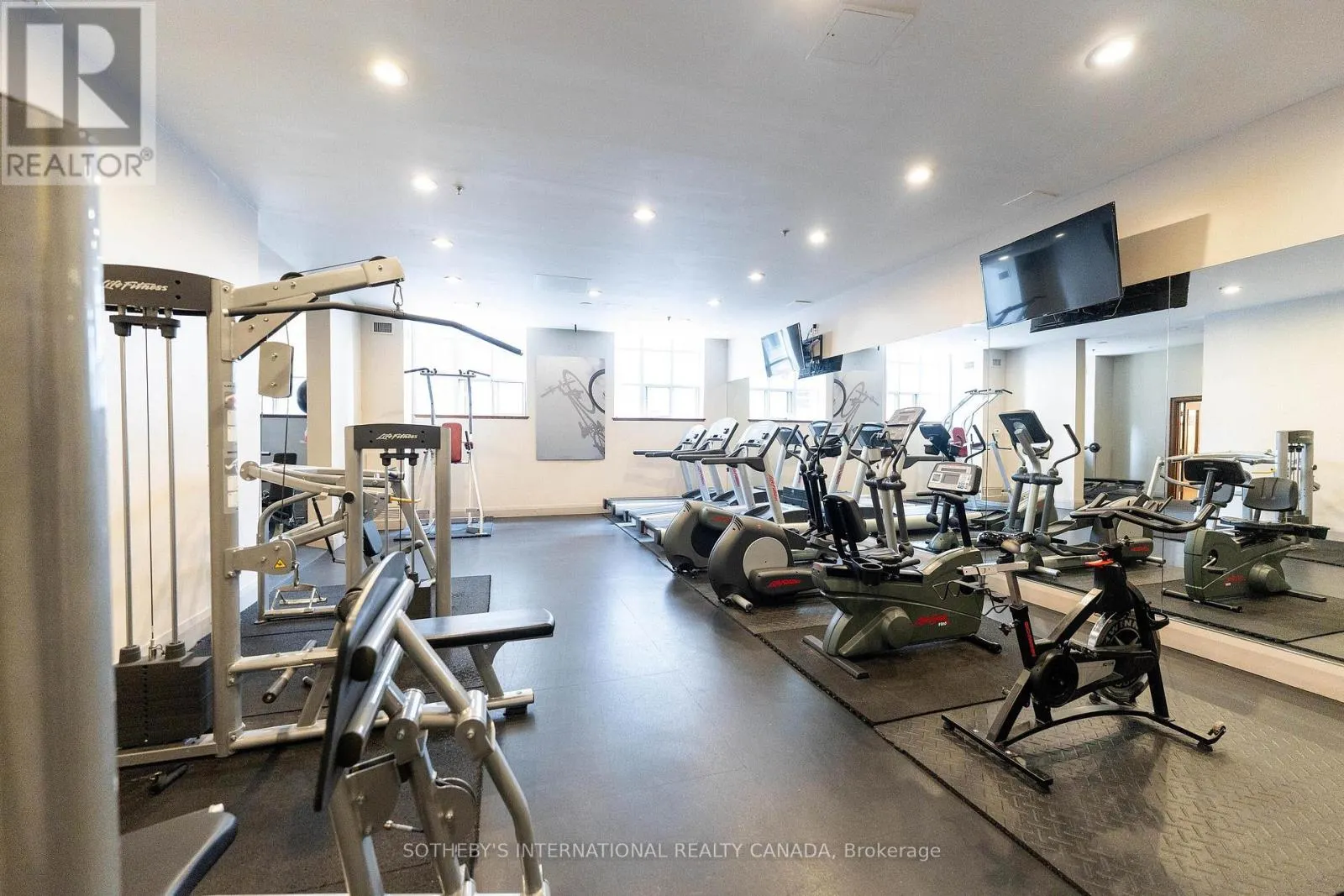 1406 - 438 RICHMOND STREET W