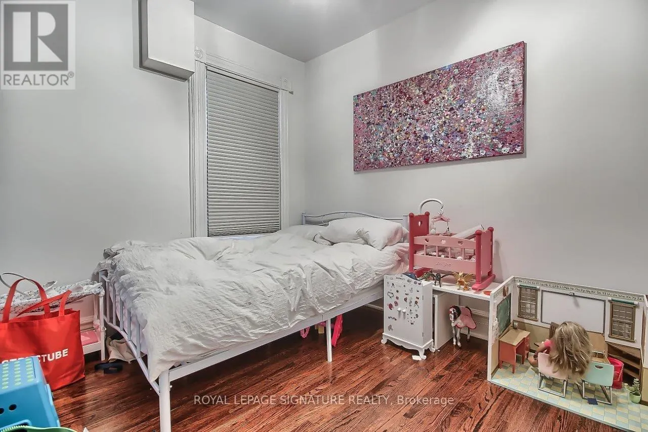 14 TRANBY AVENUE